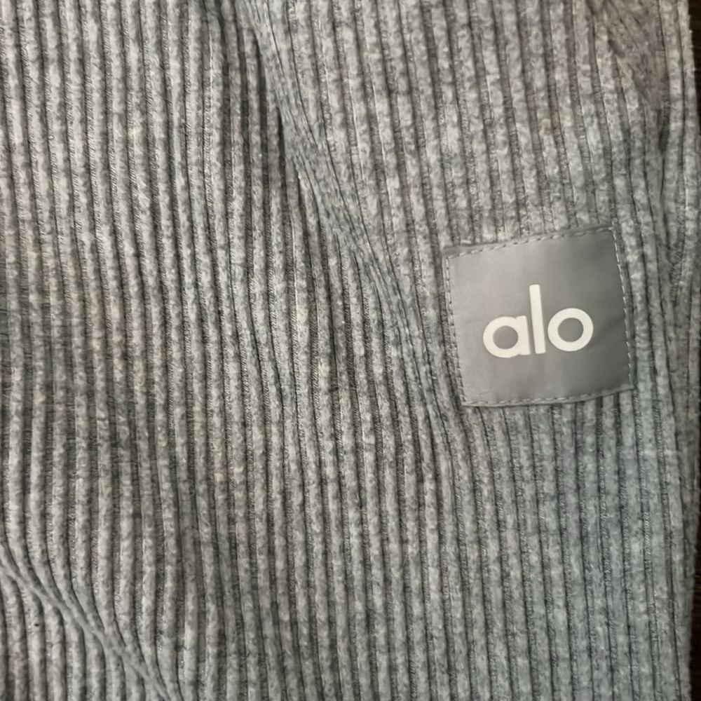 ALO Ribbed jogger - Picture 2 of 3